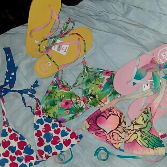 SWIMSUITS BUNDLE - Picture 1 of 4